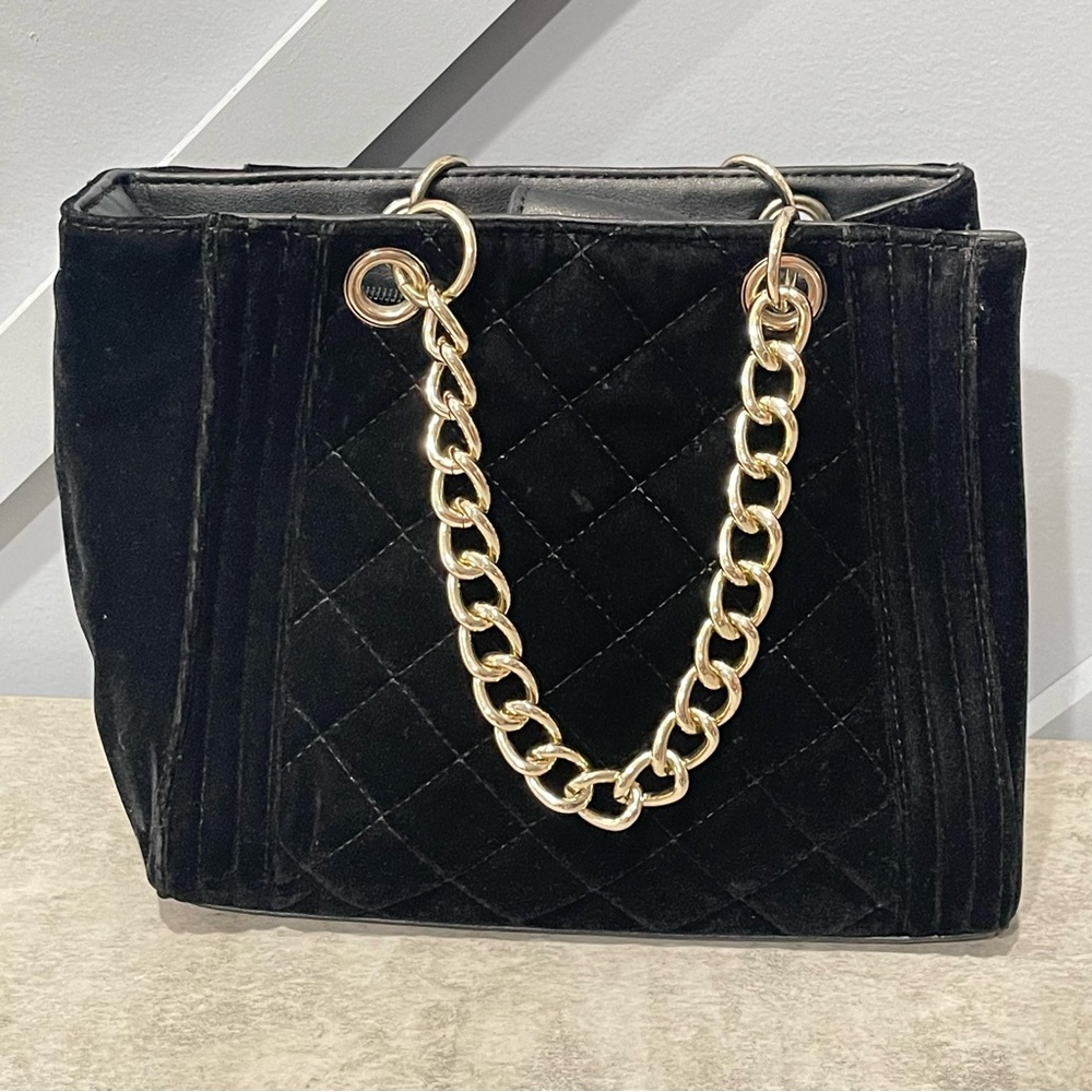 Black w/ gold chain ~ Womens Handbag